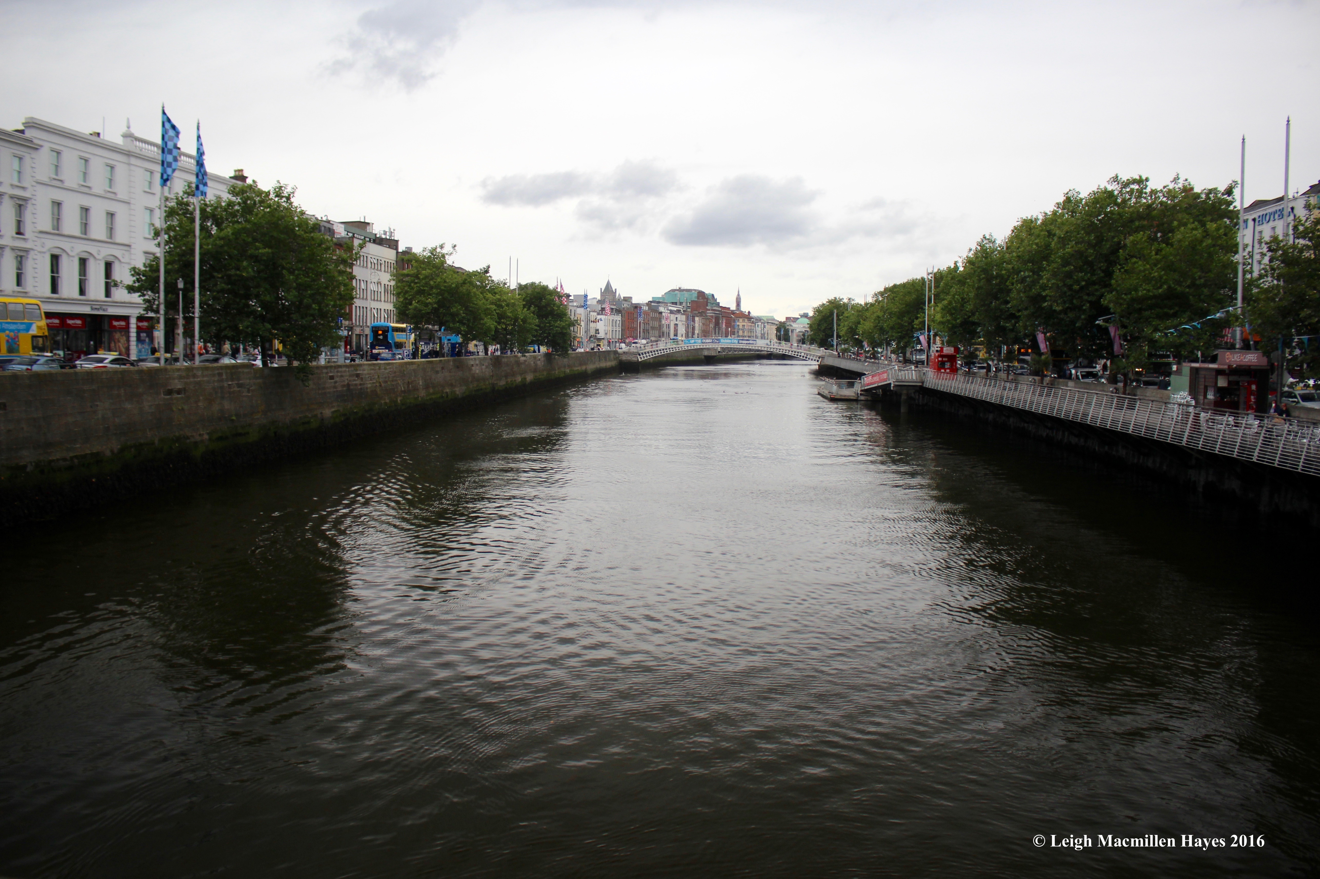 river-liffey-and-quay-dublin