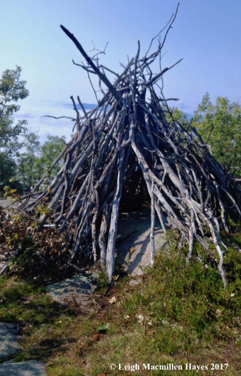 l9a-teepee and islands in background
