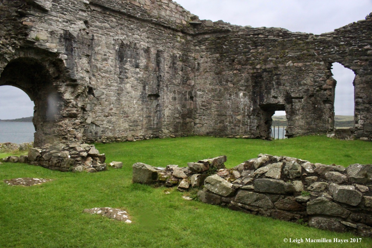 s-inside castle sween