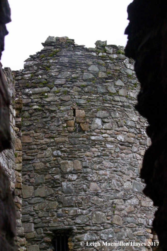 s-Macmillen tower and faces